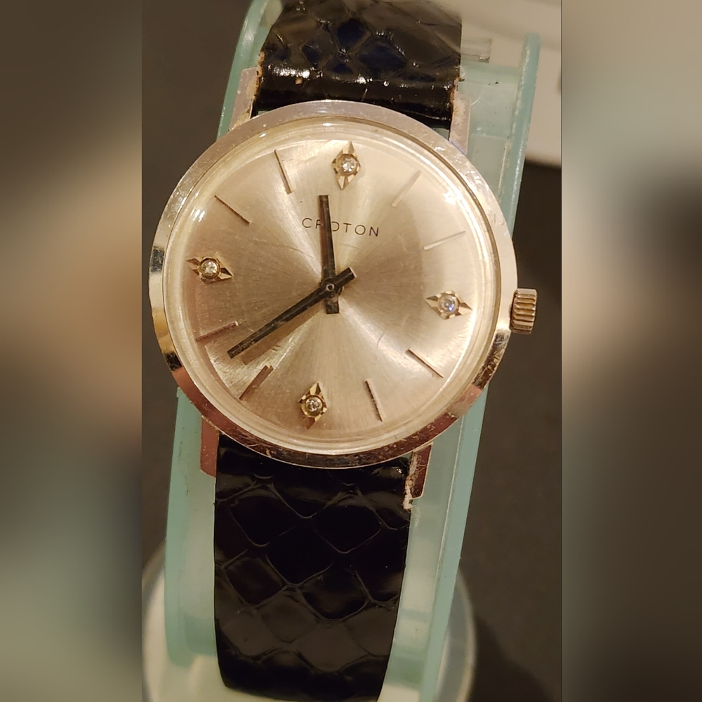Croton Windup 14K Solid Gold and Diamond Men's Dress Watch Running